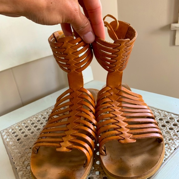 COCOBELLE GLADIATOR HURACHE SANDALS, TAN LEATHER, SIZE 39 - Picture 8 of 10